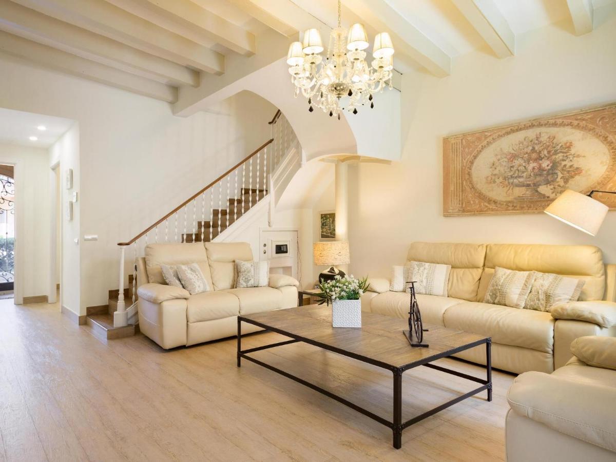Sitges Spaces Beach House-4 Bedrooms, 3 Bathrooms, Large Terrace, Jacuzzi, Center-Beach Exterior foto